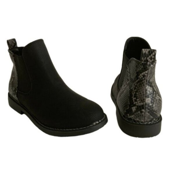Seven Dials Chelsea Bootie 7M Black Gray Snake Print - Picture 3 of 10